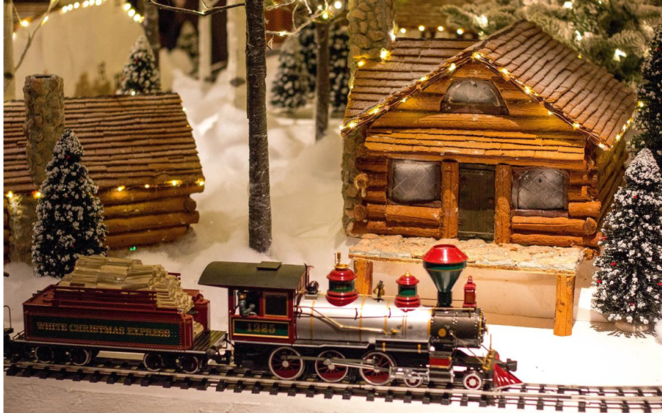 Train around Christmas scene